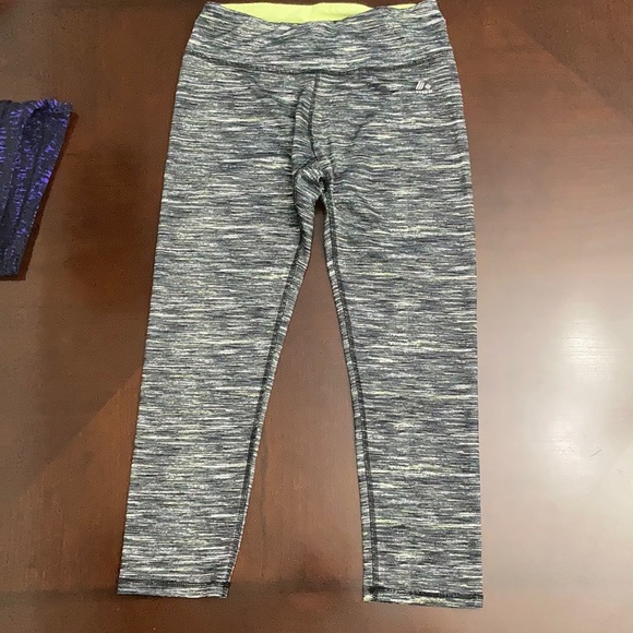 Workout leggings bundle - Picture 6 of 8